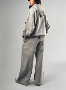 <b>Cropped</b> Distressed <b>Zip</b> <b>up</b> <b>Hoodie</b> and Sweatpants Jogger Set Tracksuit Women Custom Manufacturer Two Piece Set Skinny Sweatsuit - Product Image 4