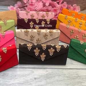 Fundas de Seda Zari para Gafas de Sol Estilo Rajasthani, Colores Pastel, Estuches para Gafas de Sol, Recuerdo de Boda India, Regalo de Mehndi Sangeet - Product Image 1