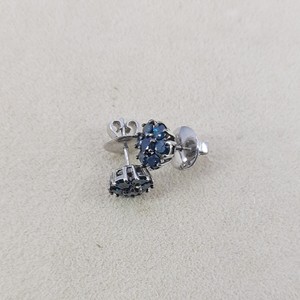 Boucles d'oreilles clous en argent sterling 925 avec diamant bleu rond de 1,17 carat, motif fleur, pour femmes, usage quotidien, vente en gros, bijoux de mariage - Product Image 6