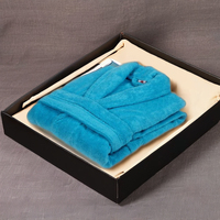 Kişiselleştirilmiş Logo Tasarımlı Yumuşak Kaliteli Premium Düz Renk Lüks Havlu Bornozlar-Büyük Beden Nefes Alabilen %100 Pamuk Unisex Yazlık