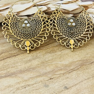 Pendientes Geométricos Boho de Último Diseño, Joyería Tribal de Aro de Latón, Acabado de Latón Antiguo, Mandala Étnico para Venta al por Mayor/OEM/ODM - Product Image 2