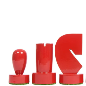 Jeu d'échecs moderne Berliner, pièces minimalistes en bois rouge et vert avec boîte de rangement, roi de 3,7 cm, à prix avantageux - Product Image 1