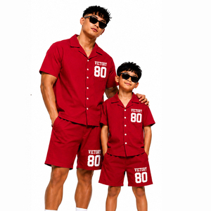 ชุดเสื้อและกางเกงขาสั้นฤดูร้อนแบบครอบครัวเข้าชุดกันสำหรับพ่อแม่ลูก ชุดลำลองติดกระดุมสำหรับเด็กและผู้ใหญ่ เสื้อผ้าสำหรับวันหยุดที่เข้ากัน - Product Image 4