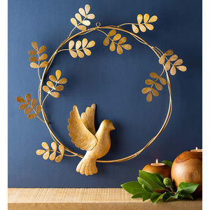 Couronne botanique élégante en métal argenté avec cadre en feuilles pour arche de mariage et décoration de fête - Product Image 4