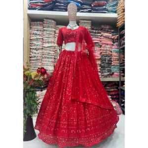 Ropa de actuación de diseñador: Lehenga Choli bordado para fiestas y ocasiones especiales - Product Image 2