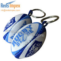 Porte-clés personnalisé en forme de mini ballon de rugby en caoutchouc avec impression de logo, porte-clés promotionnel pour événements sportifs, image de marque d'entreprise