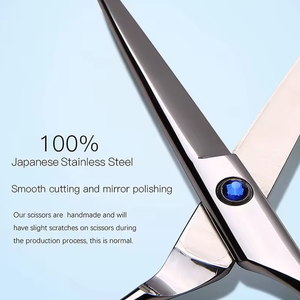 Ciseaux de coiffure professionnels de haute qualité en acier inoxydable japonais, pour droitiers, avec logo personnalisé et peigne - Product Image 2