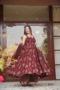 Designer 3 Pieces Beautiful Digital Printed Full Flair <b>Kurti</b> With Bottom And Dupatta Collection - Product Image 2
