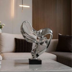 Sculpture d'art métallique contemporaine incurvée, pièce de décoration minimaliste de luxe, accent de design d'intérieur pour hall d'hôtel et présentation sur table - Product Image 1