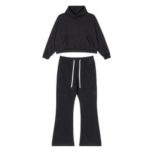 Conjunto de Sudadera Holgada de Algodón Grueso Personalizada para Hombre, Sudadera con Capucha Corta Unisex y Pantalones Deportivos Anchos con Corte Acampanado - Product Image 2