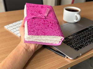 Journal de voyage en cuir fait main avec reliure cousue, couverture souple A5, 80 feuilles de papier vintage à bords festonnés, carnet vierge - Product Image 3