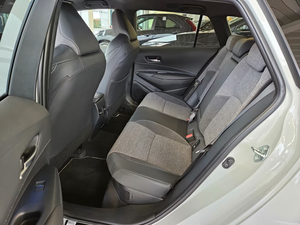 Toyota Corolla Touring Sports Hybrid Teamplayer 1.8 Tec Híbrido Familiar de Bajo Consumo, Vehículo Usado con Poco Kilometraje - Product Image 3