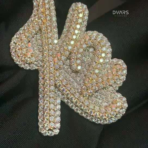 Colgante Personalizado con Nombre, Letra o Número en Cursiva, con Moissanita, de Lujo, Estilo Hip Hop, en Plata de Ley 925 de Dos Tonos - Product Image 2