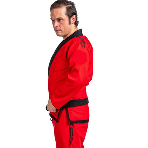 Tenue d'arts martiaux professionnelle Solid Trader, Gi en coton fiable pour entraînement intense, pratique et compétition, Judo, Karaté - Product Image 2