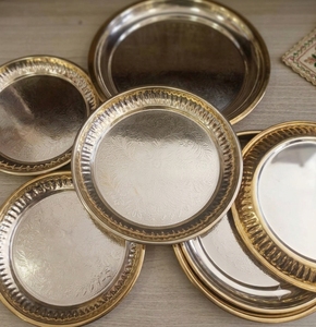 Assiette Ronde en Laiton Faite à la Main Moderne Robin Export Company - Product Image 3