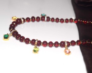 Collier de perles colorées en pierres précieuses avec breloques en cristal, plaqué or 18 carats, minimaliste, unisexe, pour femme, pour mariage et usage quotidien, IGI - Product Image 4