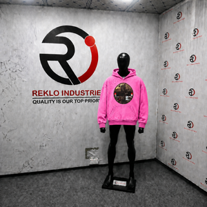 Sudadera con capucha oversize rosa lavada y bordada, con gráfico de cruz gótica desgastada, de forro polar grueso, estilo streetwear unisex casual - Product Image 3
