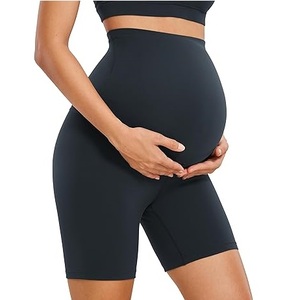 Shorts de maternité pour femmes, respirants et à séchage rapide, avec poches latérales, effet push-up, leggings de yoga ajustés et confortables pour le fitness - Product Image 1