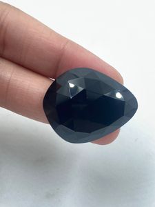 Piedra de ónix negro tallada en forma de pera, gema mineral suelta de 27.70 quilates - Product Image 4