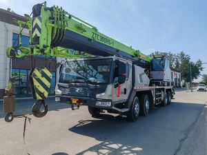 รถเครนมือสองสำหรับส่งออก ZOOMLION ZTC350H5-1 รถเครนติดรถบรรทุก 35 ตัน มาตรฐานไอเสียยูโร 6 เกียร์ 8 สปีด ปี 2023 - Product Image 1