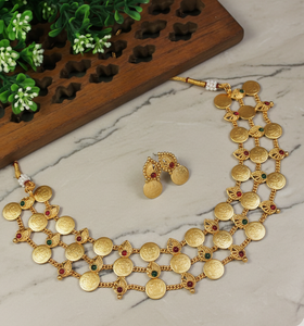 Parure de bijoux de temple plaquée or style Bollywood, faite à la main, avec pierres vertes émeraude, colliers de mariée traditionnels pour femmes - Product Image 4