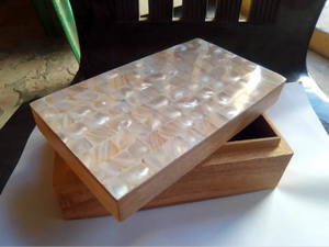Caja de Joyería Cuadrada Clásica Hecha a Mano con Incrustaciones de Hueso, Ahorra Espacio, Grabada, Embalaje Personalizado Navideño, Almacenamiento Decorativo - Product Image 4
