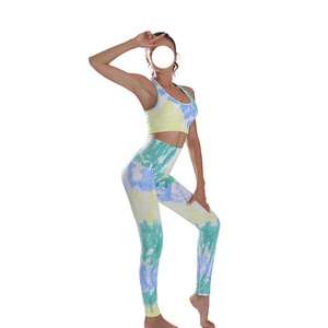Conjunto de Yoga Ecológico de 2 Piezas Personalizado, Top Corto sin Mangas con Estampado Tie Dye, Traje de Gimnasio, Ropa de Yoga de Talla Grande para Mujer - Product Image 1