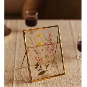 Cadre photo élégant à suspendre au mur, en métal et verre, décoration moderne pour la maison, décoration élégante, qualité supérieure - Product Image 4