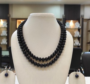 Conjunto de Collar Mala con Perlas Naturales Blancas de Primera Calidad y Lujo, con Juego de Aretes para Mujeres y Niñas, Colección para Bodas y Fiestas - Product Image 1