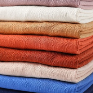 T-shirt décontracté à manches courtes et col rond pour homme, coupe classique, en jersey 100 % coton, 220 g, teint uni, séchage rapide, logo frontal - Product Image 6