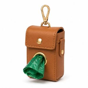 Dispensador de bolsas para excrementos de mascotas de lujo en piel sintética con gancho metálico, soporte personalizado para bolsas de caca de perro - Product Image 4
