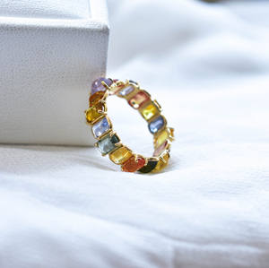 Bague éternelle en or 14 carats avec saphirs naturels multicolores taillés en émeraude, sélectionnés à la main par The Mosaic Muse - Product Image 3