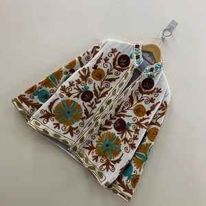 Top Product Wholesale Suzani Embroidered Velvet <b>Jacket</b> Women <b>Short</b> Winter Coat Button Bohemian Bomber <b>Jacket</b> Factory Price - Product Image 3