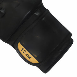 Guantes de boxeo premium para entrenamiento deportivo y diseño de cuero duradero con acolchado cómodo y soporte para las muñecas - Product Image 4