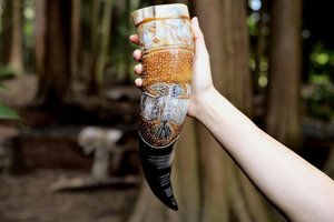 Premium Eco-Friendly Polished Viking Drinking Horn Mug with Dragon Design for Christmas & Father's Day Beer Wine Mead Ale Lovers - Product Image 4