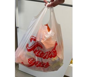 Bolsa de compras blanca con asas para supermercados, restaurantes y tiendas de conveniencia. - Product Image 2