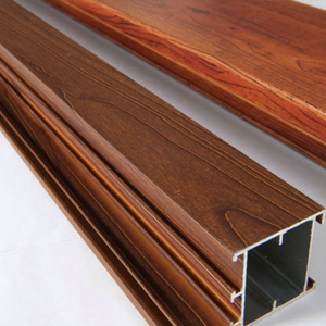 Perfiles de Extrusión de Aluminio Cuadrados de la Serie TD64 6000 de Tien Dat Aluminum _T&D, con Acabado de Grano de Madera, para Uso Arquitectónico e Industrial - Product Image 3