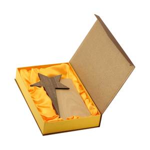 Trofeo de Madera Duradero con Diseño de Estrella y Caja de Regalo - Product Image 4