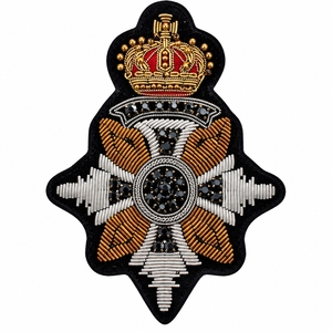 Parche Bordado a Mano con Corona Personalizada OEM ODM, Insignia Hecha a Mano con Hilos de Oro y Plata - Product Image 3