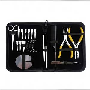Kit de Herramientas para Extensiones de Cabello, Alicates Metálicos, Peine, Tijeras, Clips con Estuche Negro con Cierre - Product Image 1