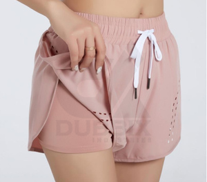 Shorts deportivos de yoga de doble capa para mujer, personalizados, con colores contrastantes, para correr. - Product Image 5