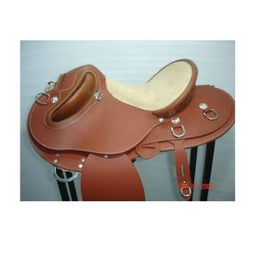 Selles demi-sangles en cuir pour chevaux de race mixte - Product Image 1