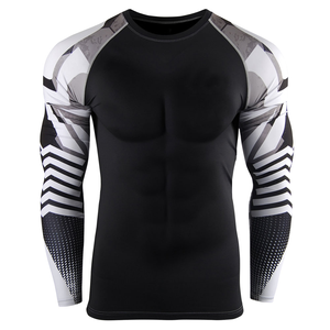 Rashguard de MMA Personalizado de la Mejor Calidad, Transpirable y Ecológico, de Manga Larga y Compresión para Hombre, Corte Regular - Product Image 1