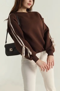 เสื้อสเวตเชิ้ตผ้าฟลีซคอกลมทรงโอเวอร์ไซส์คุณภาพสูง Ever Glow สำหรับผู้หญิง สวมใส่สบาย  รับสกรีนโลโก้ กันน้ำ เป็นมิตรต่อสิ่งแวดล้อม ผลิตจากผ้าฝ้าย/โพลีเอสเตอร์ - Product Image 2