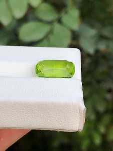 Piedra de peridoto natural, gema verde, cristal suelto para la fabricación de joyas y colección. - Product Image 2