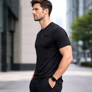 T-shirt de performance pour homme avec logo personnalisé, séchage rapide, respirant, pour la gym et l'entraînement, avec poche zippée - Product Image 5