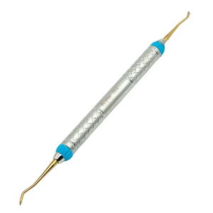 เครื่องมือขูดหินปูนแบบแมนนวล รุ่น Gold Tips Posterior Sickle Scaler 204s ทำจากสแตนเลสสตีล ใช้ซ้ำได้ สำหรับงานทันตกรรมบริเวณสะพานฟันที่บอบบาง - Product Image 1