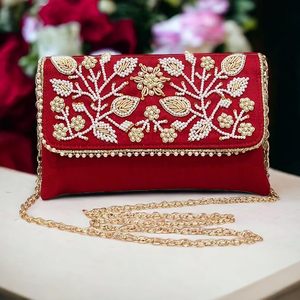 Pochette décorative brodée ethnique avec motifs artisanaux colorés et un attrait de mode moderne, broderie de mariage faite à la main - Product Image 3