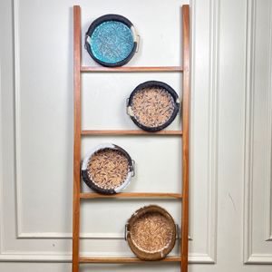 Bandeja de Exhibición de Cuero con Diseño Floral y Costuras Turquesas, Organizador de Almacenamiento Redondo de Cuero Vacuno Estilo Occidental - Product Image 5