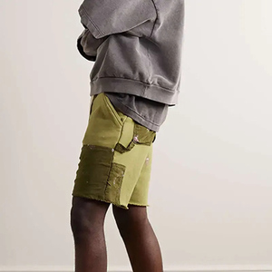 Shorts de charpentier en coton de haute qualité à double genouillère contrastante, patchwork, bords bruts, effet éclaboussures de peinture, en toile de coton lavée - Product Image 3